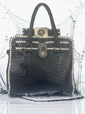 Sarah handbag with crossbody and matching wallet